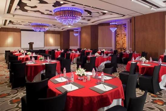Crowne Plaza New Delhi Okhla, an IHG Hotel